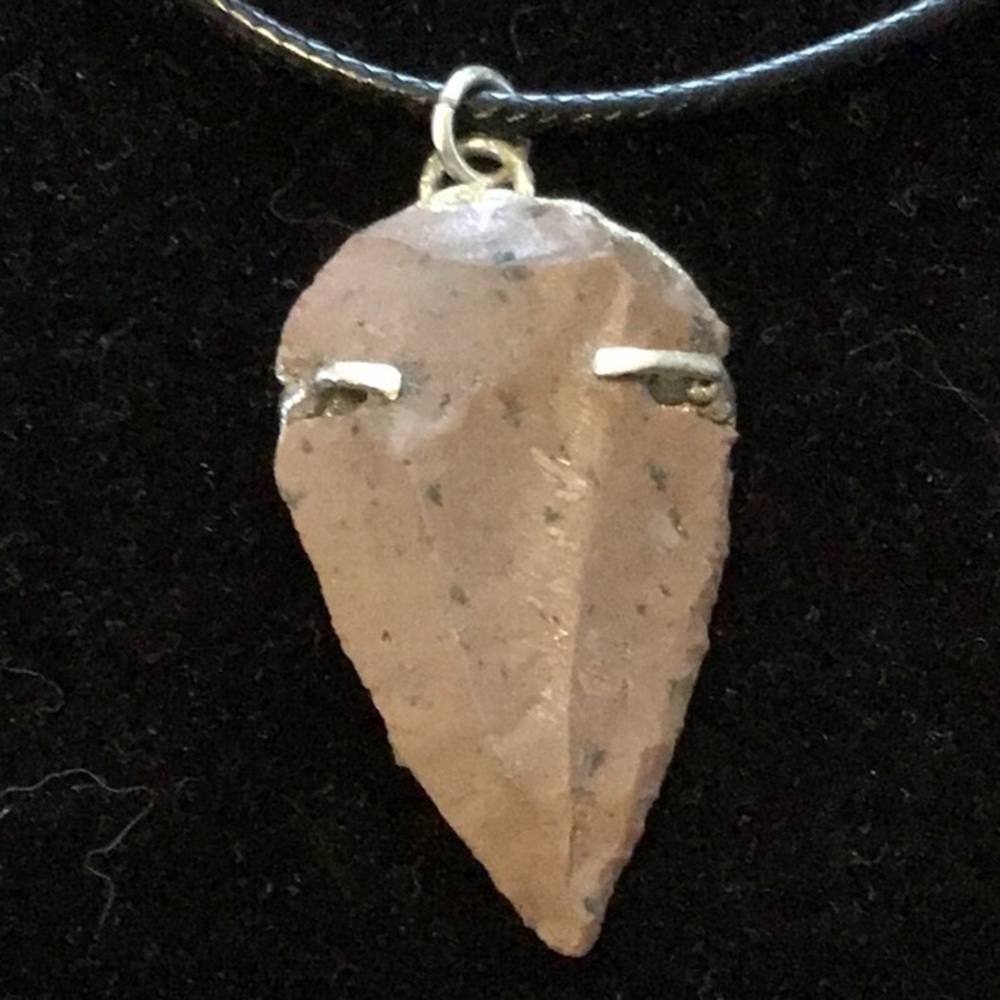 Arrowhead pendant with 925 mount